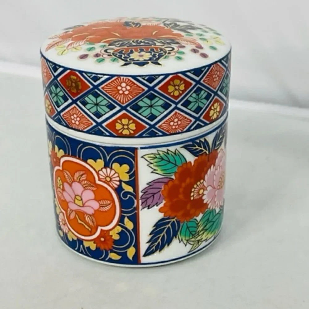 Vintage Japan Toyo porcelain lidded spice trinket jar Red Floral Blue Green Exce